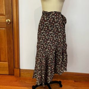 Reformation Annnaliese wrap skirt S